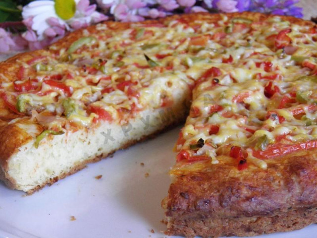 Пицца с курицей и болгарским перцем на творожном тесте