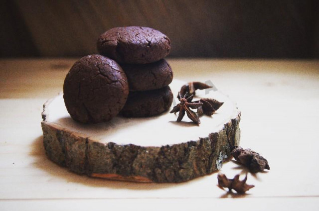 Шоколадное печенье с бадьяном