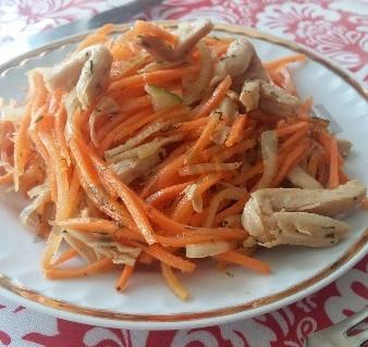 Салат морковча с соевым мясом