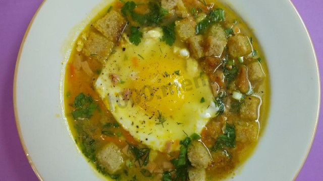 Суп-пюре с ветчиной и яйцом