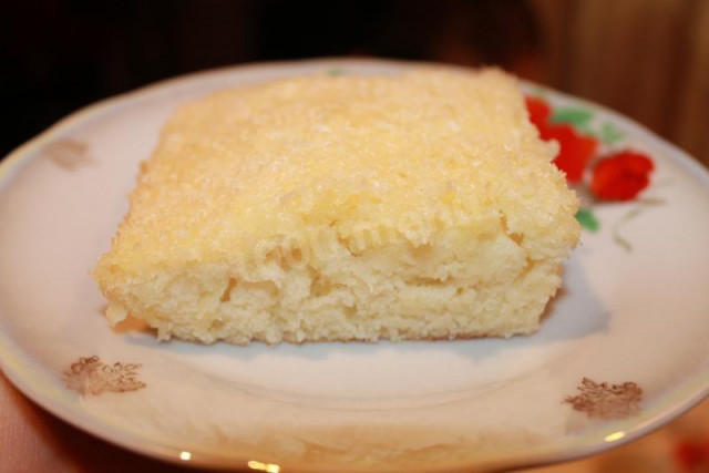 Ванильный пирог с кокосовой стружкой на кефире