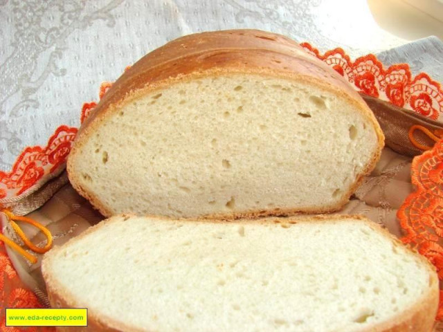 Дрожжевой белый хлеб на оливковом масле