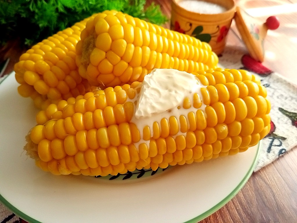 Как приготовить вкусную кукурузу в початках: лучшие рецепты и секреты приготовления