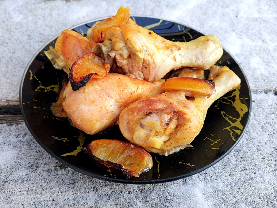 Запеченные куриные голени: 10 вкусных рецептов для всей семьи