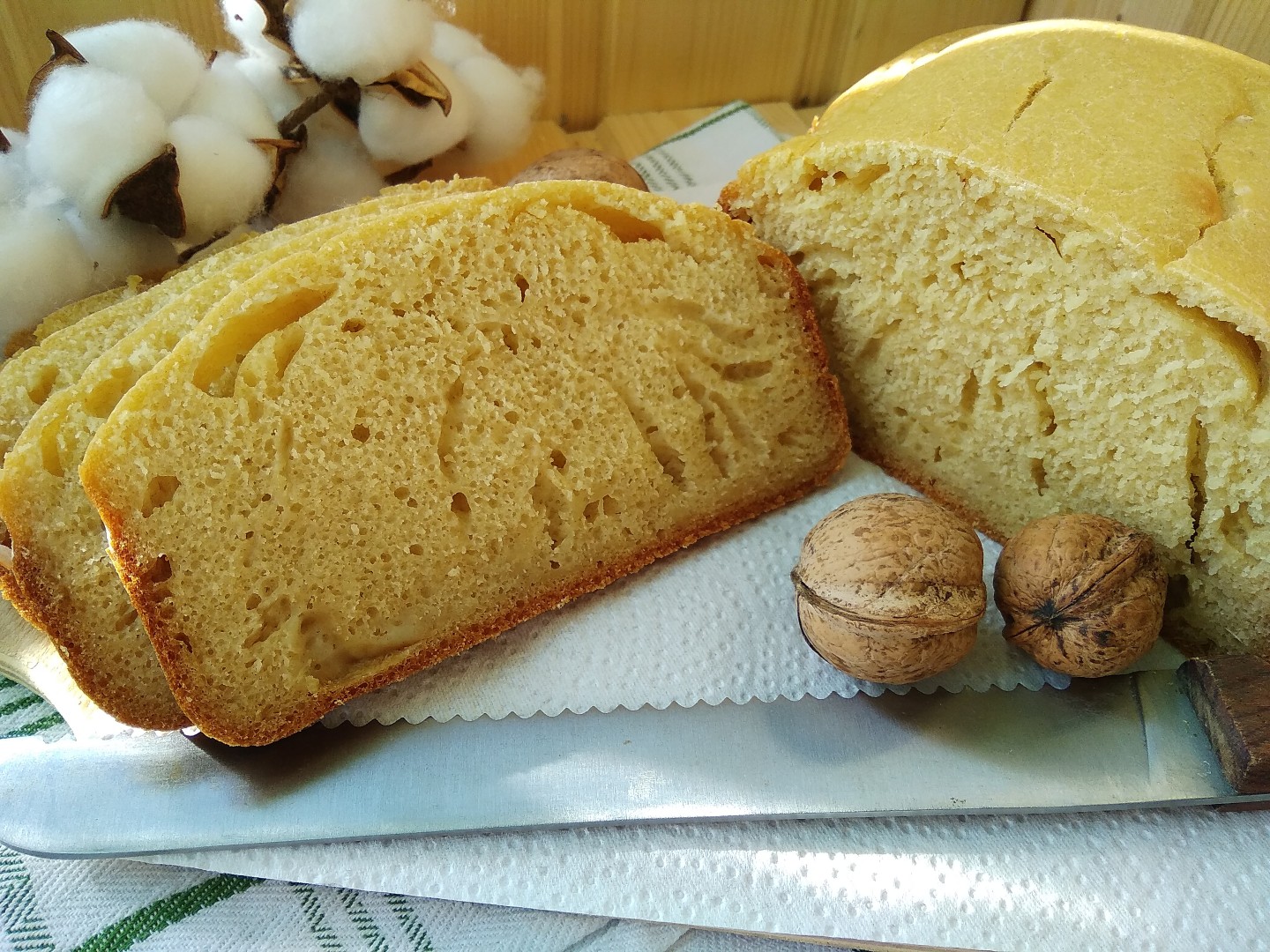 Хлеб на кефире. Быстрый хлеб на кефире в хлебопечке без дрожжей. Бездрожжевой белый хлеб без кефира в хлебопечке. Бездрожжевой хлеб в хлебопечке простой рецепт на кефире.