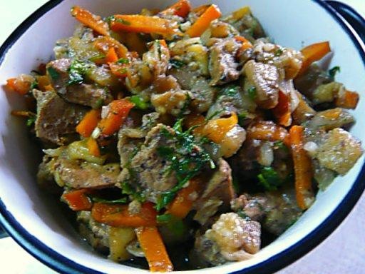 Печень куриная на сковороде с луком и морковью: рецепт с подливкой вкусно