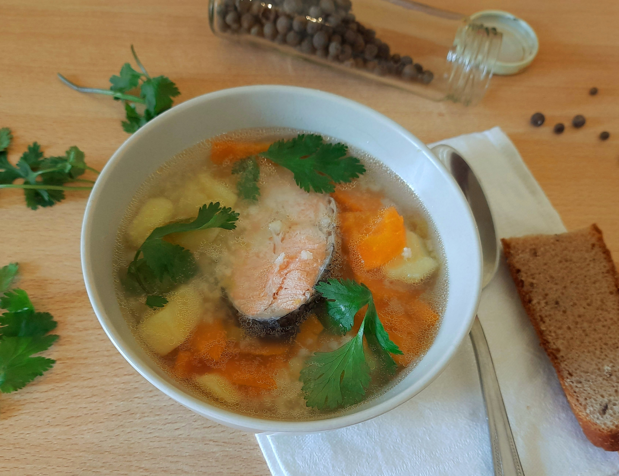 Калорийность рыбного супа из форели