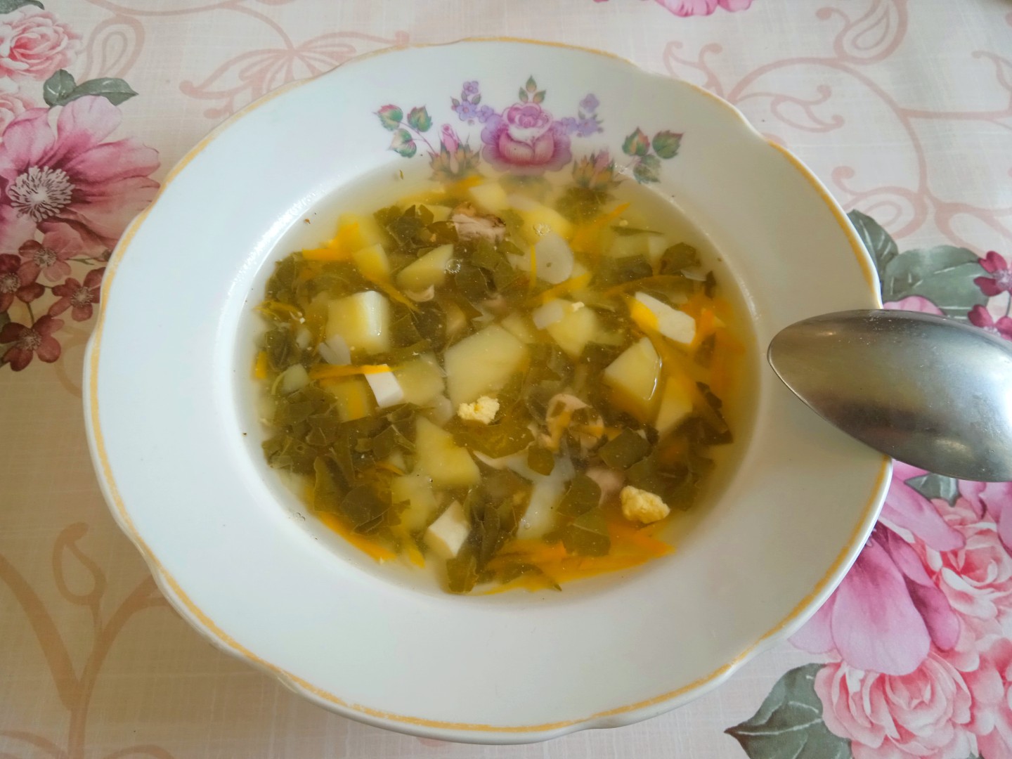 Как приготовить щавелевый суп с курицей