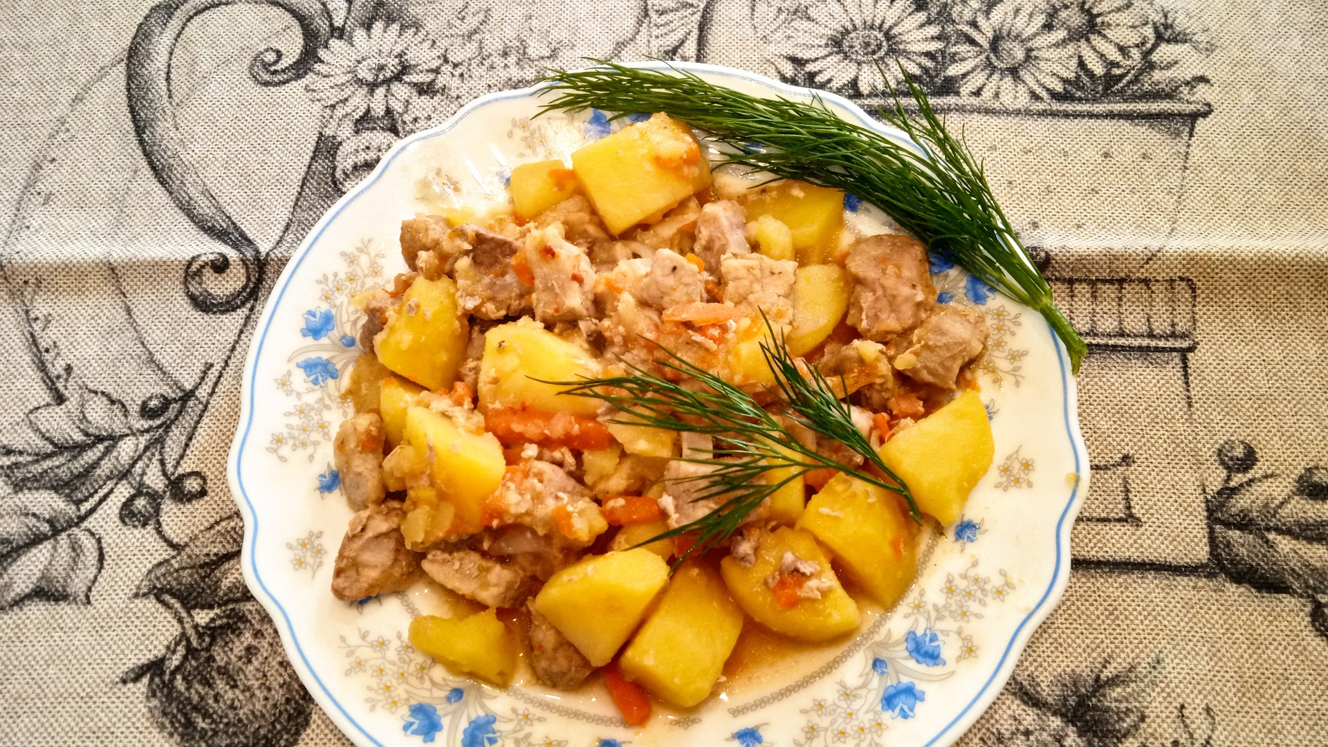 Татарское блюдо с мясом и картошкой