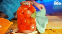 маринованные помидорчики с чесноком. Смотреть фото маринованные помидорчики с чесноком. Смотреть картинку маринованные помидорчики с чесноком. Картинка про маринованные помидорчики с чесноком. Фото маринованные помидорчики с чесноком