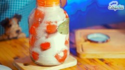 маринованные помидорчики с чесноком. Смотреть фото маринованные помидорчики с чесноком. Смотреть картинку маринованные помидорчики с чесноком. Картинка про маринованные помидорчики с чесноком. Фото маринованные помидорчики с чесноком