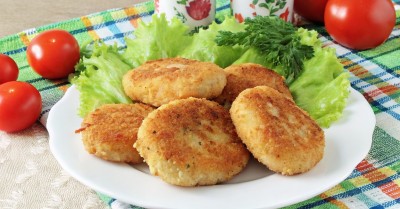 Постные картофельные котлеты с грибами в духовке