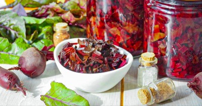Маринованная ботва свеклы в банках на зиму