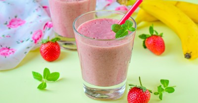 Смузи клубника банан