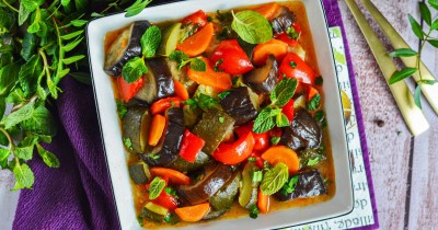 Овощное рагу с баклажанами и кабачками