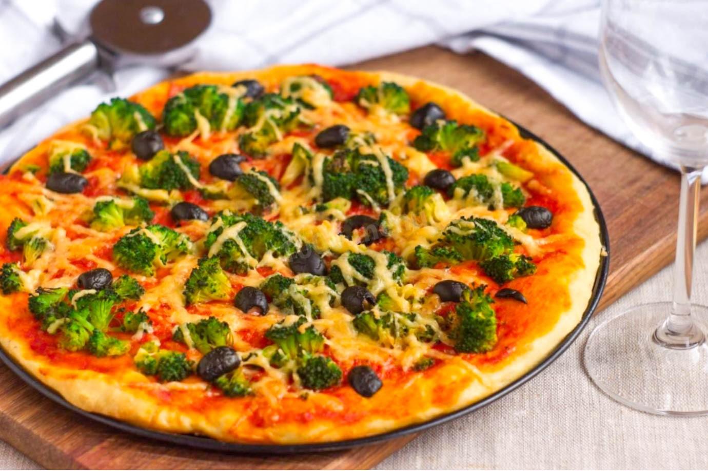 Вегетарианская пицца с грибами и помидорами – рецепт приготовления