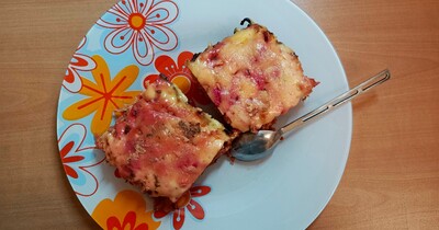 картофельно-свекольная запеканка со свининой