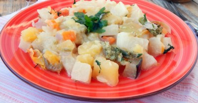 Овощи тушеные с репой и кукурузой