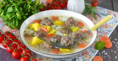 Суп с фрикадельками классический