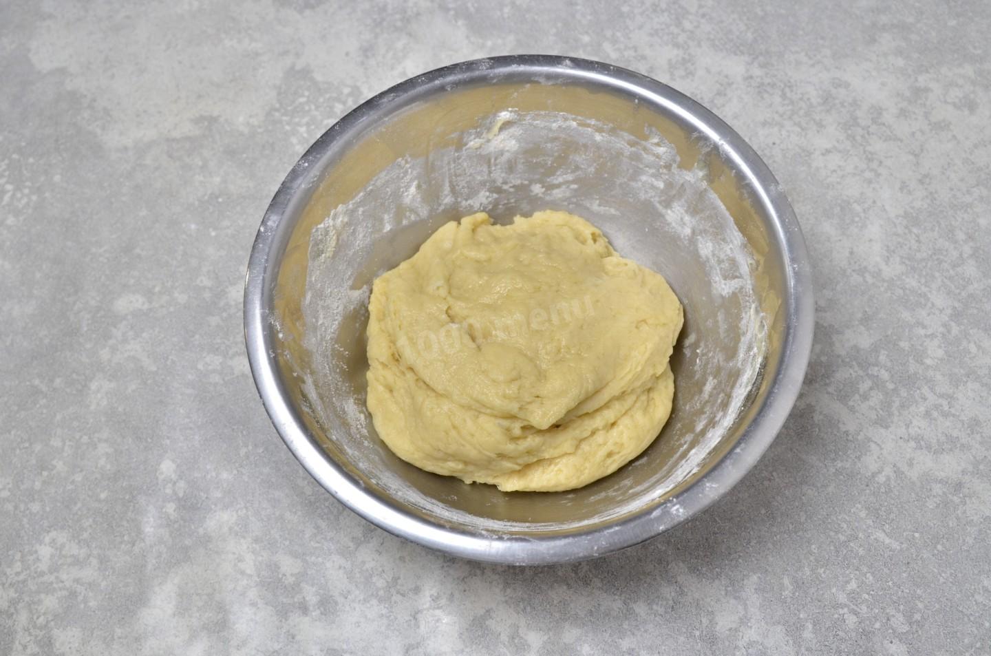Рецепт теста маргарин и сметана. Как делать тесто с маргарином,сметаной,яйцом,дрожжами.