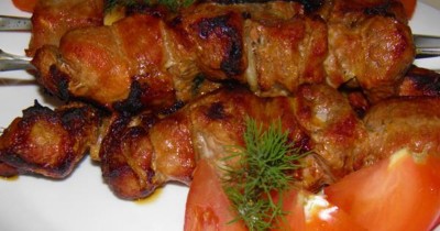 Шашлык из говядины в маринаде из томатного сока