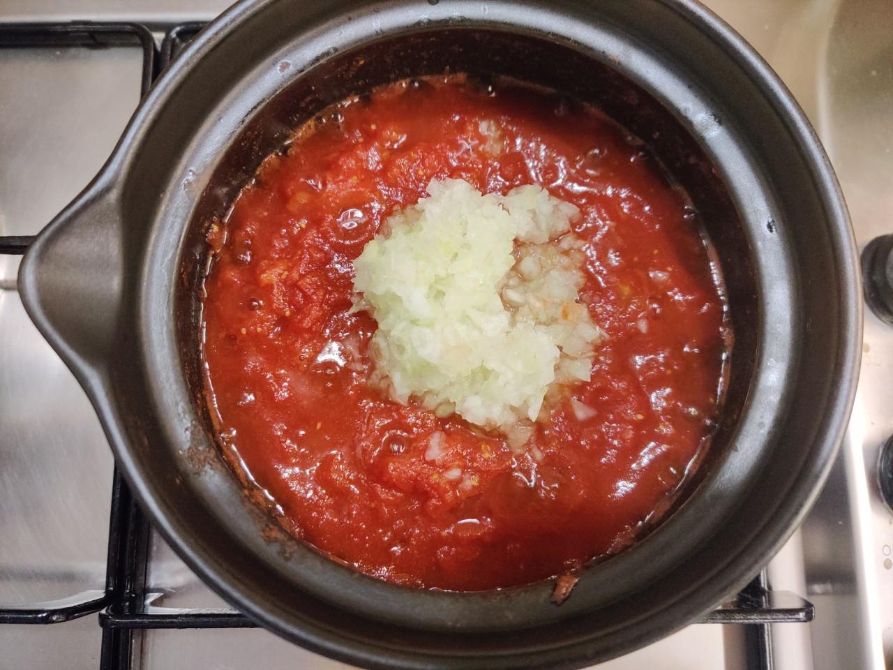 Домашний кетчуп из помидор рецепт пошагово. Как приготовить кетчуп на зиму.