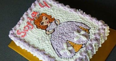 Торт Принцесса София шоколадный бисквит для девочки
