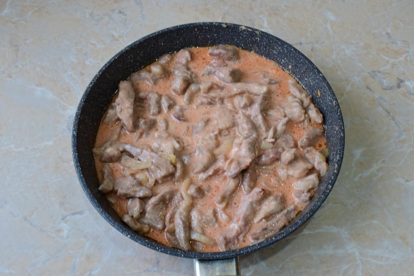 Бефстроганов из свинины классический рецепт со сметаной на сковороде пошаговый рецепт с фото
