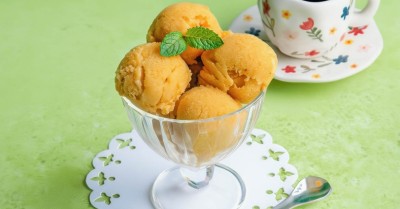 Домашнее мороженое с вареной сгущенкой