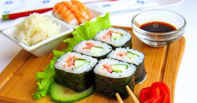 Роллы с креветками домашние