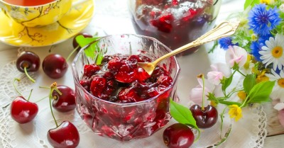 Вишня варенье с косточкой густое
