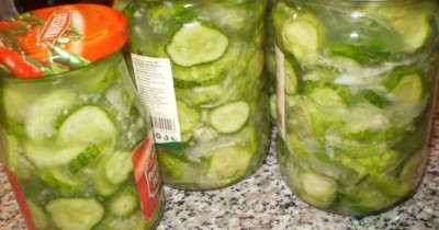 Салат Нежинский с луком огурцами уксусом на зиму