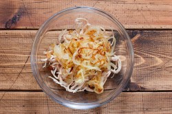 салат загадка для гостей с яичными блинчиками и курицей рецепт. Смотреть фото салат загадка для гостей с яичными блинчиками и курицей рецепт. Смотреть картинку салат загадка для гостей с яичными блинчиками и курицей рецепт. Картинка про салат загадка для гостей с яичными блинчиками и курицей рецепт. Фото салат загадка для гостей с яичными блинчиками и курицей рецепт