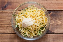 салат загадка для гостей с яичными блинчиками и курицей рецепт. Смотреть фото салат загадка для гостей с яичными блинчиками и курицей рецепт. Смотреть картинку салат загадка для гостей с яичными блинчиками и курицей рецепт. Картинка про салат загадка для гостей с яичными блинчиками и курицей рецепт. Фото салат загадка для гостей с яичными блинчиками и курицей рецепт