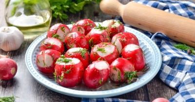 Маринованная битая редиска