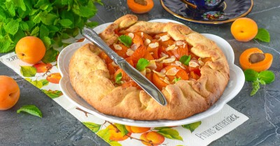 Домашняя галета с абрикосами