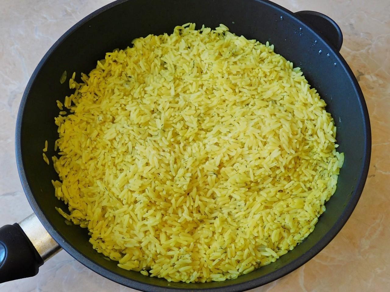Как приготовить рассыпчатый рис на гарнир в сковороде: лучшие рецепты и советы
