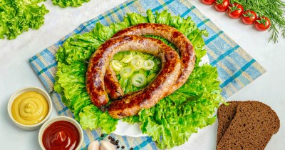 Домашняя колбаса в духовке