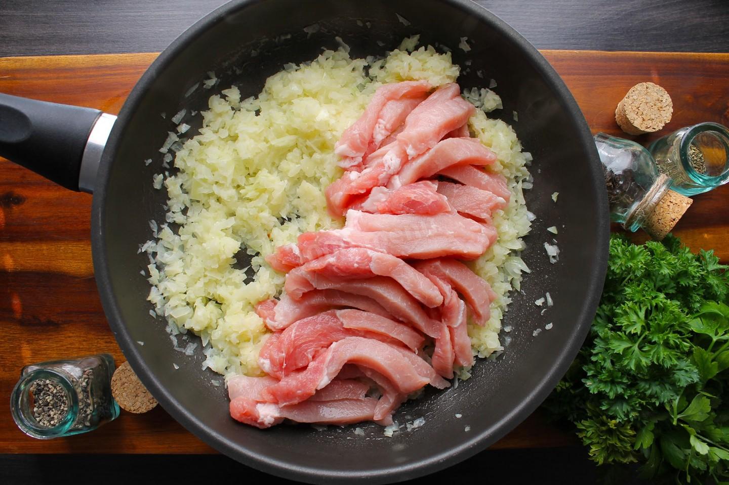 Бистрогана в рецепт из свинины со сметаной пошаговый рецепт с фото со сметаной