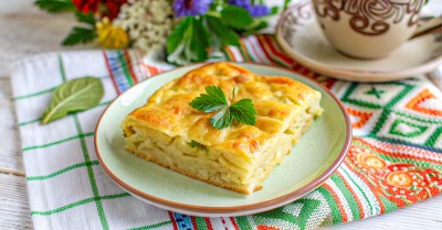 Пирог на кефире в духовке с капустой