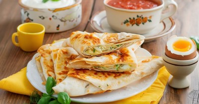 Бутерброды из лаваша с сыром на сковороде