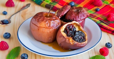 Яблоки фаршированные черносливом