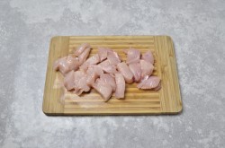 куриное суфле в духовке рецепт с фото как в детском саду пошагово. sufle kurinoe kak v detskom sadu 1636078204 4 min. куриное суфле в духовке рецепт с фото как в детском саду пошагово фото. куриное суфле в духовке рецепт с фото как в детском саду пошагово-sufle kurinoe kak v detskom sadu 1636078204 4 min. картинка куриное суфле в духовке рецепт с фото как в детском саду пошагово. картинка sufle kurinoe kak v detskom sadu 1636078204 4 min. Диетическое, легкое, полезное, для всей семьи! Суфле куриное как в детском саду — блюдо, вкус которого вернет вас в детство. Из простых и доступных продуктов, сытное, но при этом низкокалорийное, оно получается очень вкусным, нежным и мягким.
