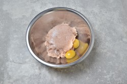 куриное суфле в духовке рецепт с фото как в детском саду пошагово. sufle kurinoe kak v detskom sadu 1636078206 6 min. куриное суфле в духовке рецепт с фото как в детском саду пошагово фото. куриное суфле в духовке рецепт с фото как в детском саду пошагово-sufle kurinoe kak v detskom sadu 1636078206 6 min. картинка куриное суфле в духовке рецепт с фото как в детском саду пошагово. картинка sufle kurinoe kak v detskom sadu 1636078206 6 min. Диетическое, легкое, полезное, для всей семьи! Суфле куриное как в детском саду — блюдо, вкус которого вернет вас в детство. Из простых и доступных продуктов, сытное, но при этом низкокалорийное, оно получается очень вкусным, нежным и мягким.