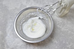 куриное суфле в духовке рецепт с фото как в детском саду пошагово. sufle kurinoe kak v detskom sadu 1636078215 9 min. куриное суфле в духовке рецепт с фото как в детском саду пошагово фото. куриное суфле в духовке рецепт с фото как в детском саду пошагово-sufle kurinoe kak v detskom sadu 1636078215 9 min. картинка куриное суфле в духовке рецепт с фото как в детском саду пошагово. картинка sufle kurinoe kak v detskom sadu 1636078215 9 min. Диетическое, легкое, полезное, для всей семьи! Суфле куриное как в детском саду — блюдо, вкус которого вернет вас в детство. Из простых и доступных продуктов, сытное, но при этом низкокалорийное, оно получается очень вкусным, нежным и мягким.