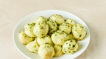 Картопляні кнелі з сиром