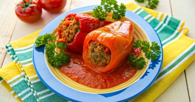 Перец фаршированный мясом и рисом классический