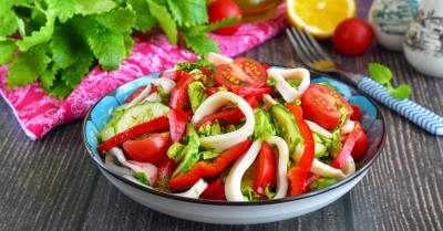 Салат из кальмаров постный на новый год 2026