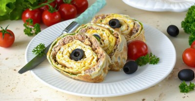 Рулет с тунцом в лаваше