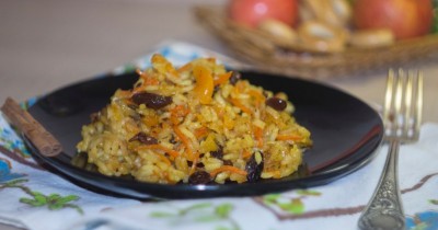 Плов с курагой куркумой и острым перцем